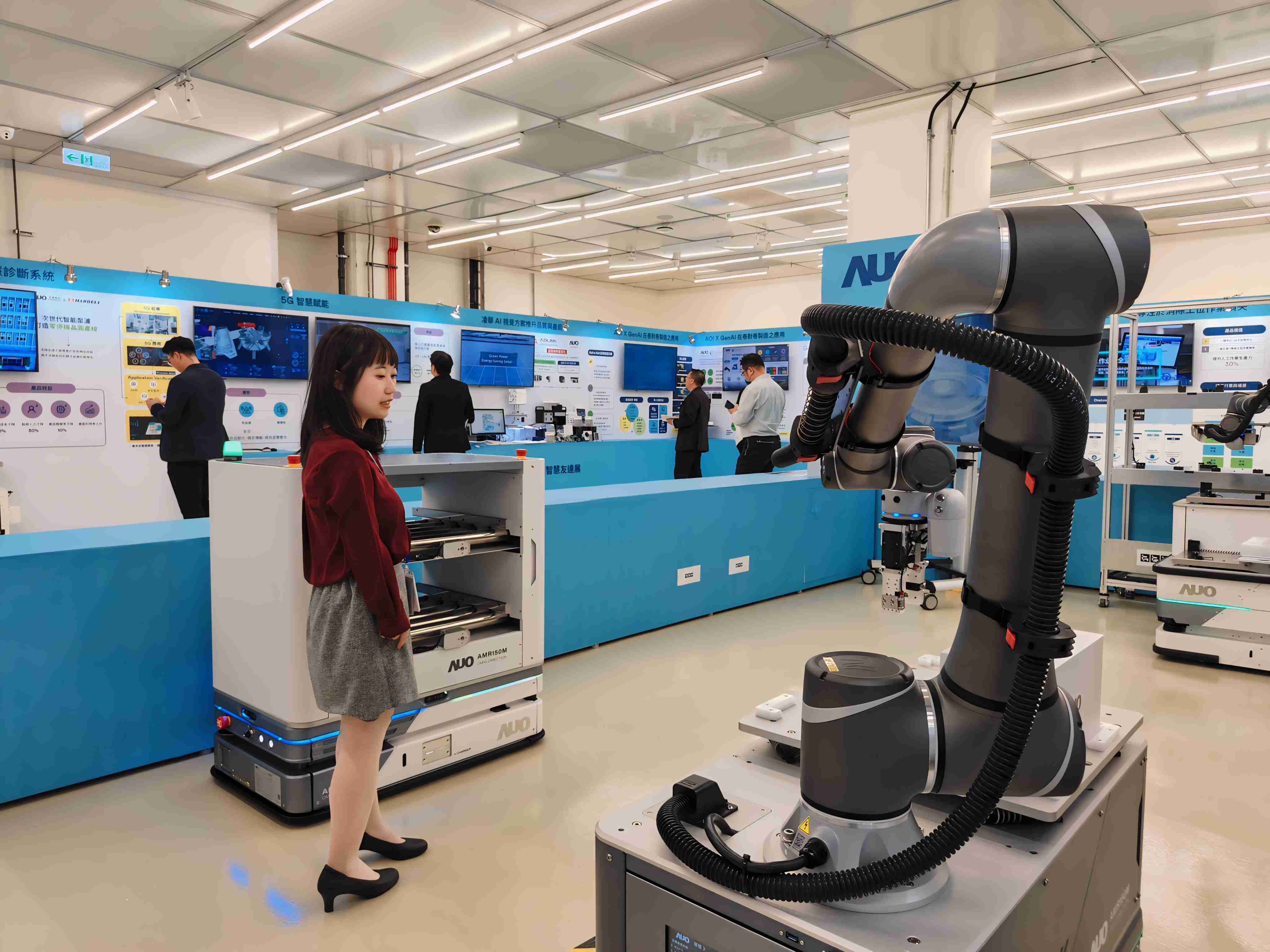 2024智能口袋牛店展邀集生态圈伙伴共同参展，，，从数字应用、、、净零减碳到能源发展，，，，创造全方位永续商机，，，携手生态圈伙伴迈向永续未来